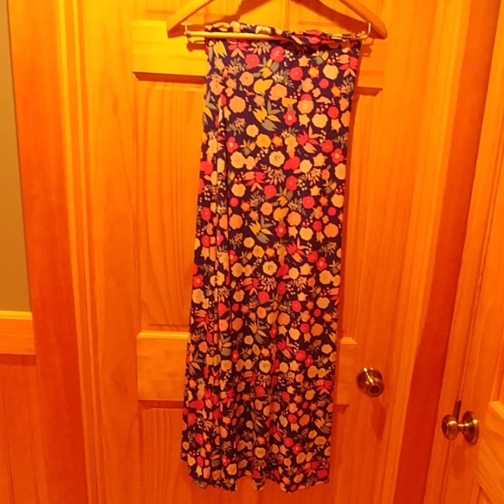 Lularoe Maxi, slinky material